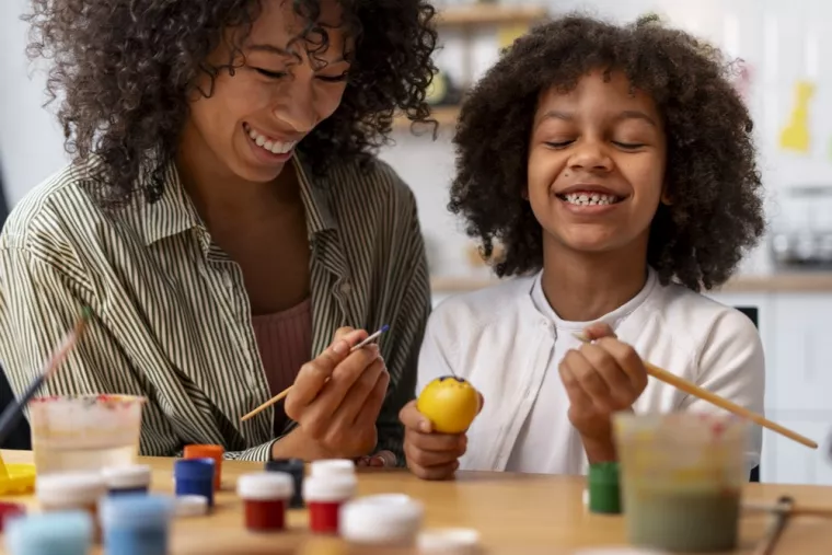 Faire de l'art thérapie pour un enfant qui ne s'exprime pas, Romans-sur-Isère, Sylvie Robejean